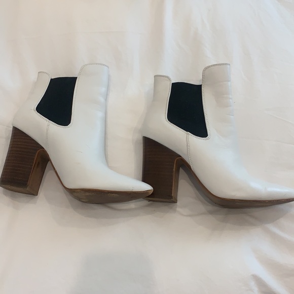 Kristin cavallari Chinese Laundry white booties - Picture 2 of 4